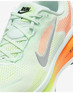 SCARPE NIKE VOMERO 18